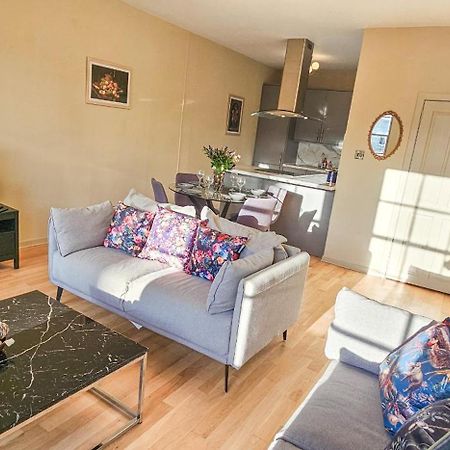Royal Mile - Bright 2 Bedroom Apartment 에든버러 외부 사진