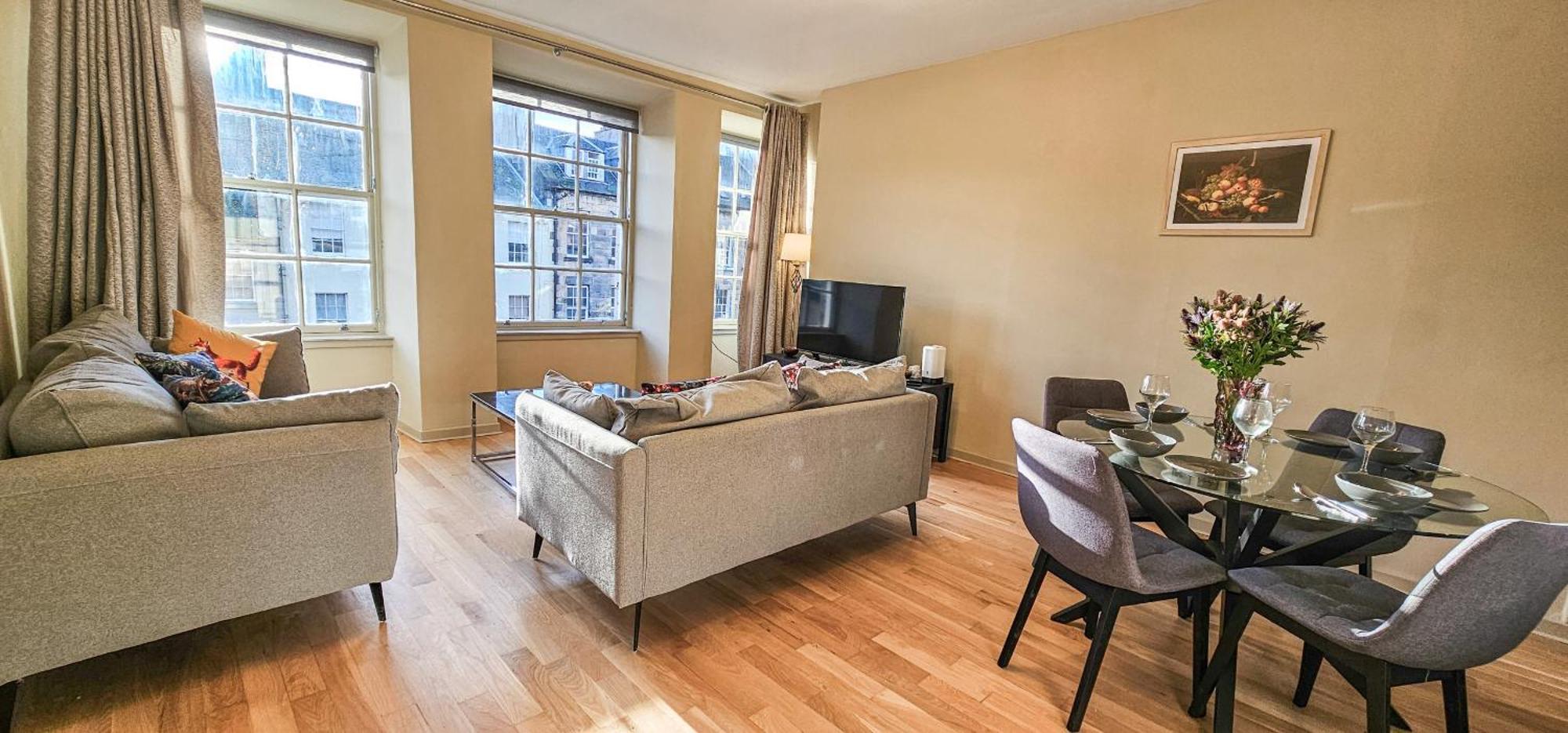 Royal Mile - Bright 2 Bedroom Apartment 에든버러 외부 사진