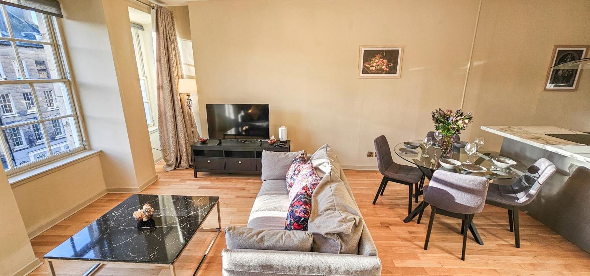 Royal Mile - Bright 2 Bedroom Apartment 에든버러 외부 사진